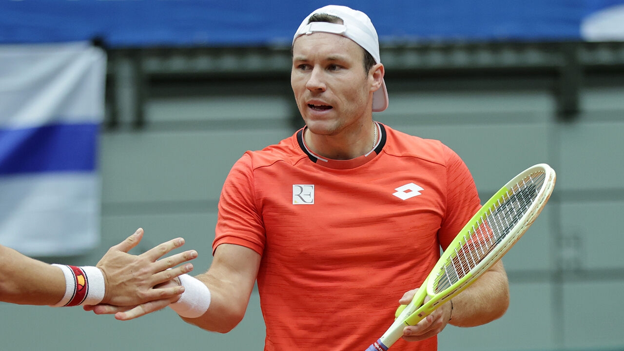 Lucas Miedler's Net Worth Details