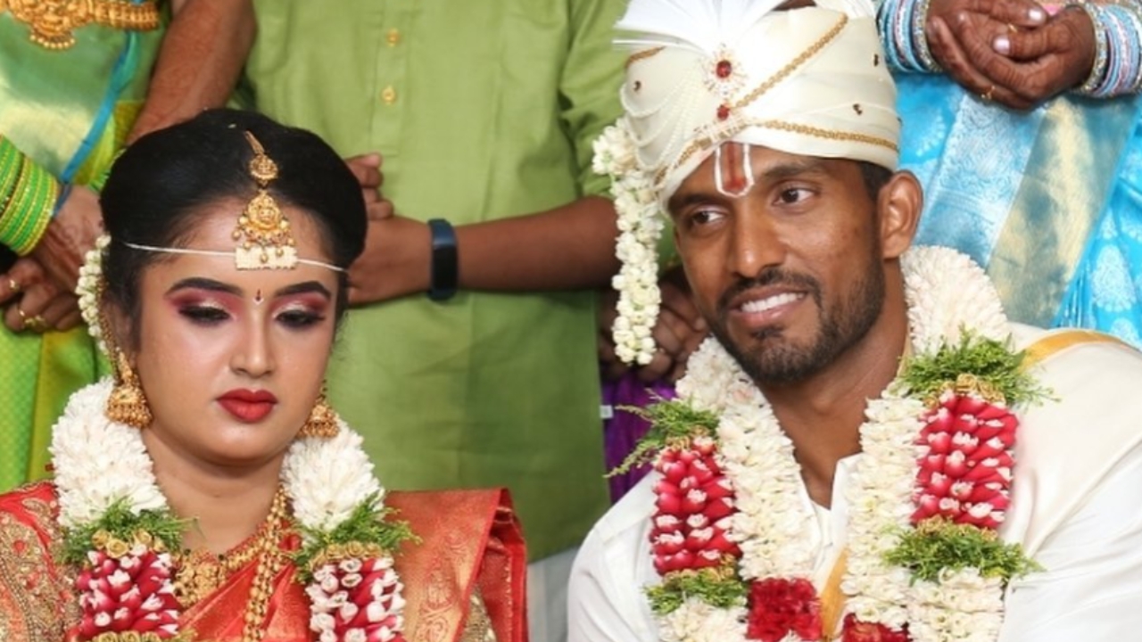N.Sriram Balaji his wife Aishwarya Balakrishnan