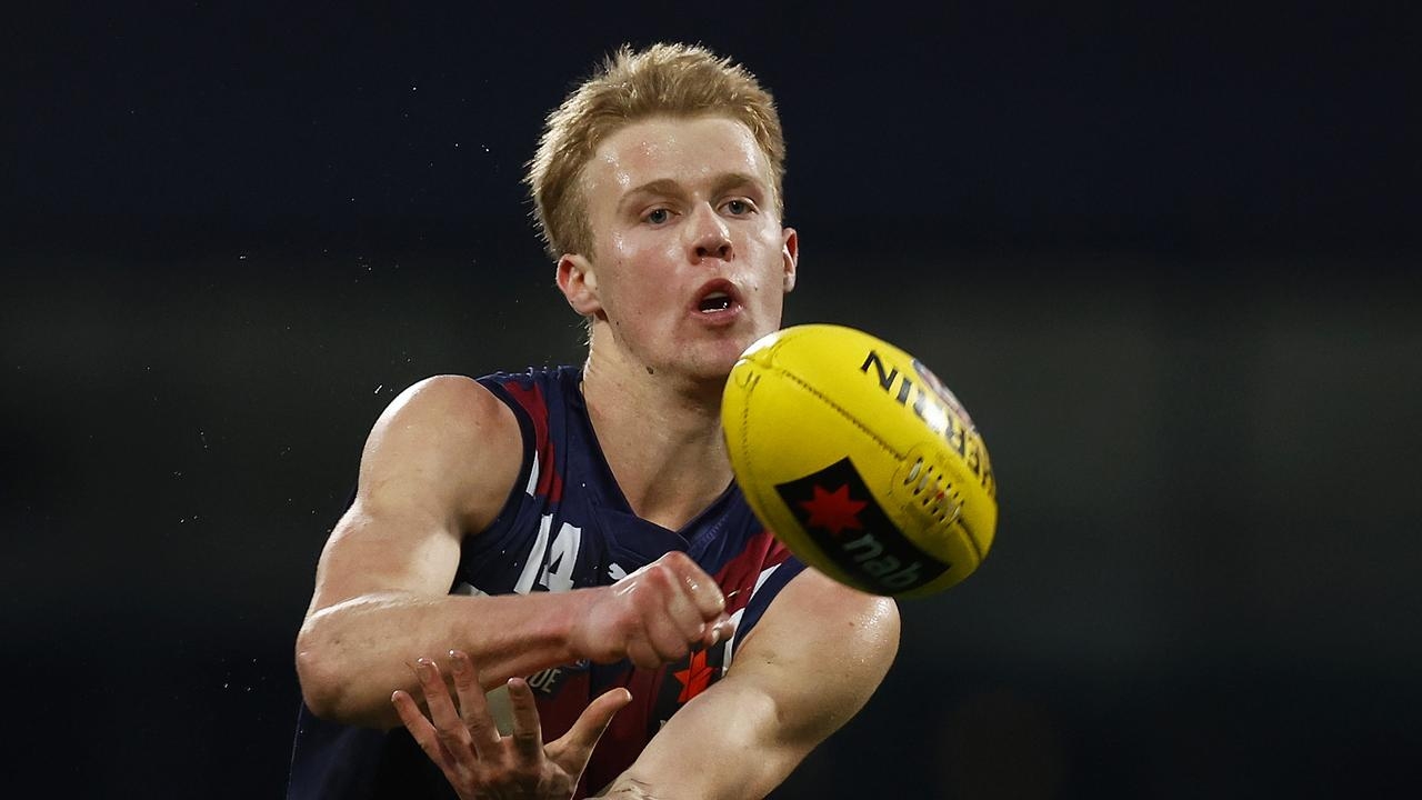 Cameron Mackenzie's Net Worth Details
