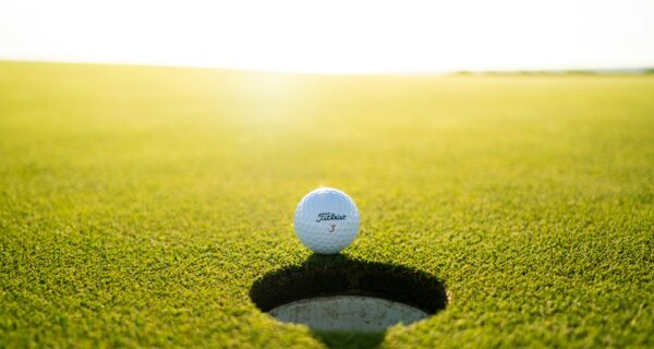 Comparing the Top Golf Ball Brands