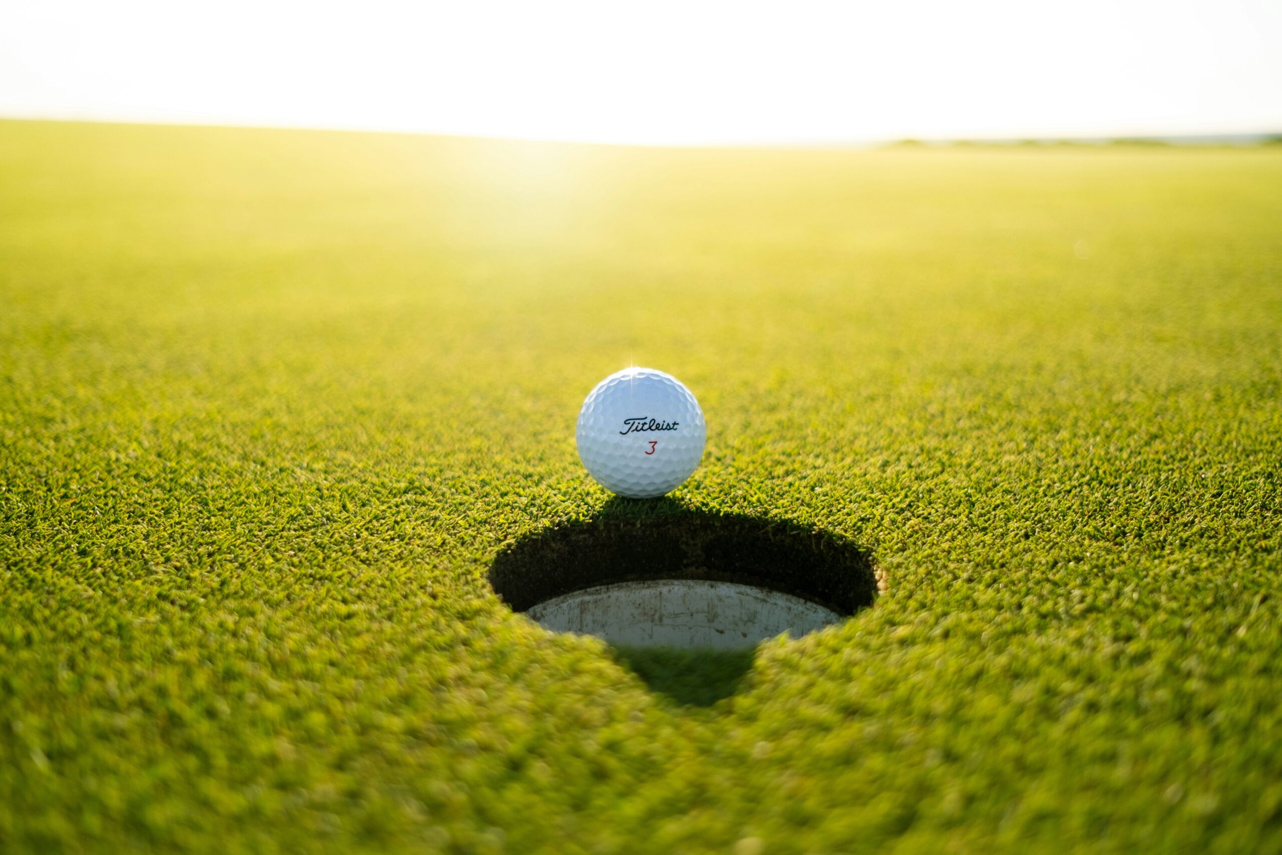 Comparing the Top Golf Ball Brands