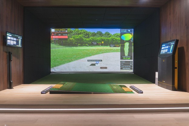 How Golf Simulators Enhance Your Skills