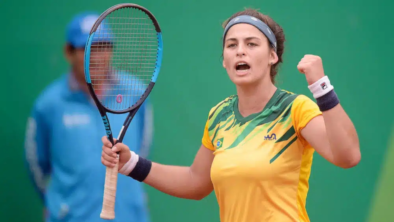 Carolina Meligeni Alves's Net Worth Details