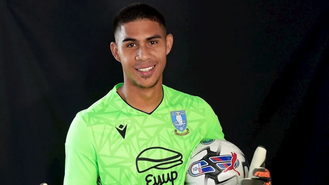 Devis Vásquez's Net Worth Details Devis Vásquez's Net Worth Details