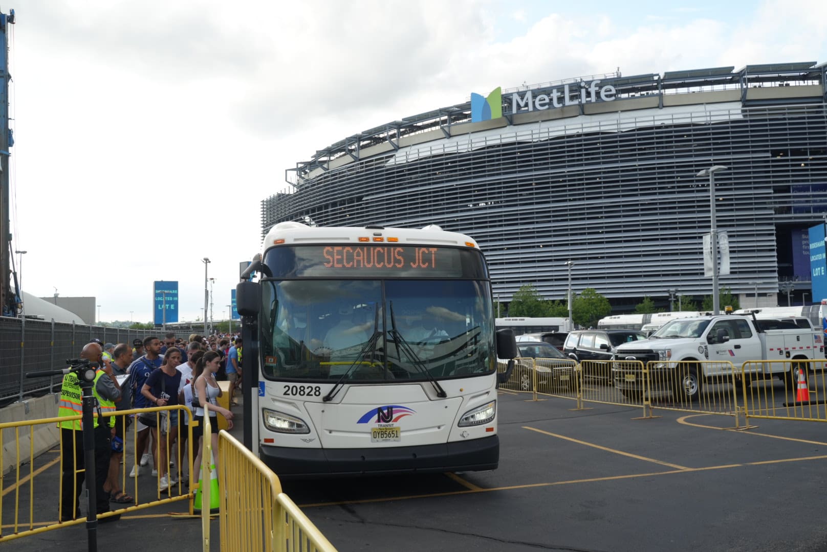 Transportation to MetLife Stadium Transportation to MetLife Stadium