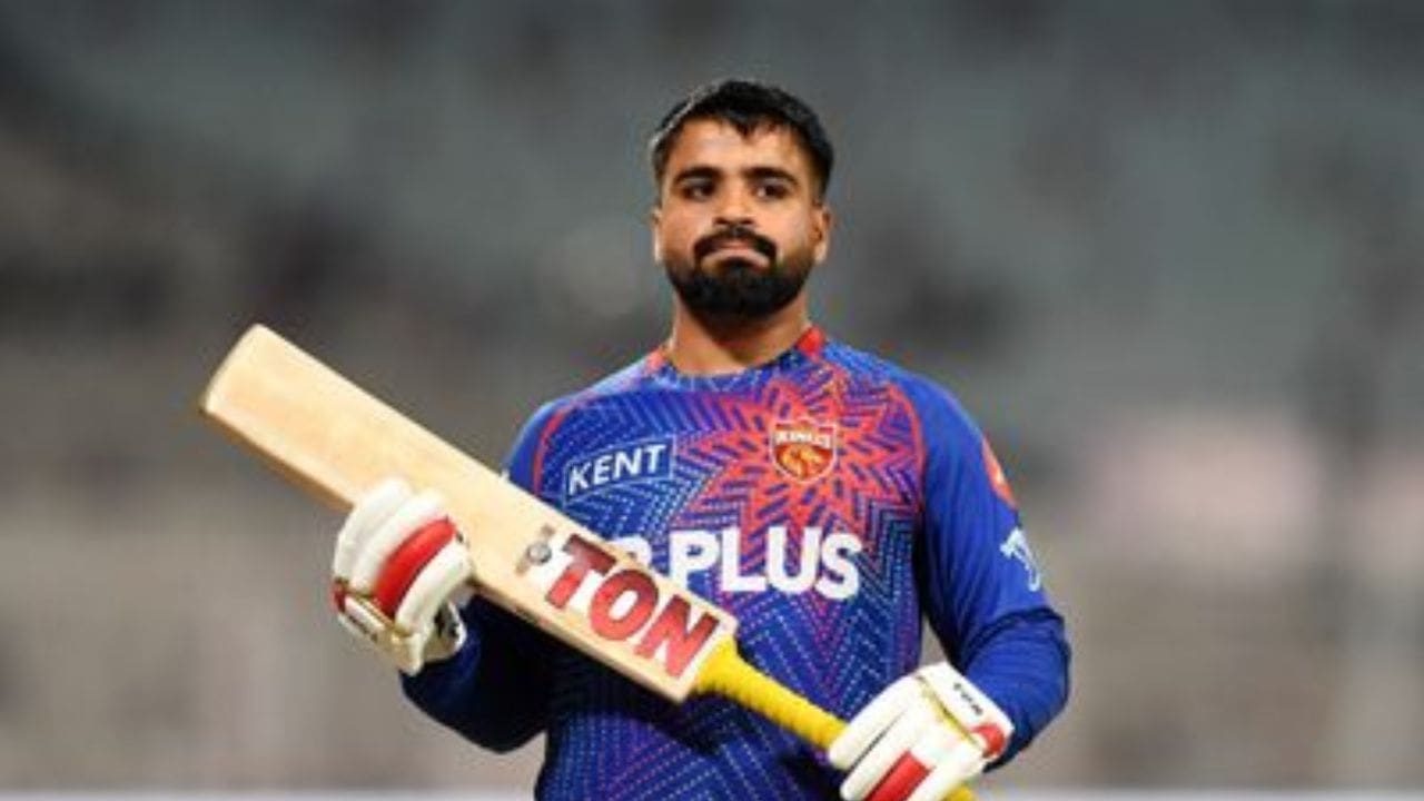 Akshat Raghuwanshi's Net Worth Details