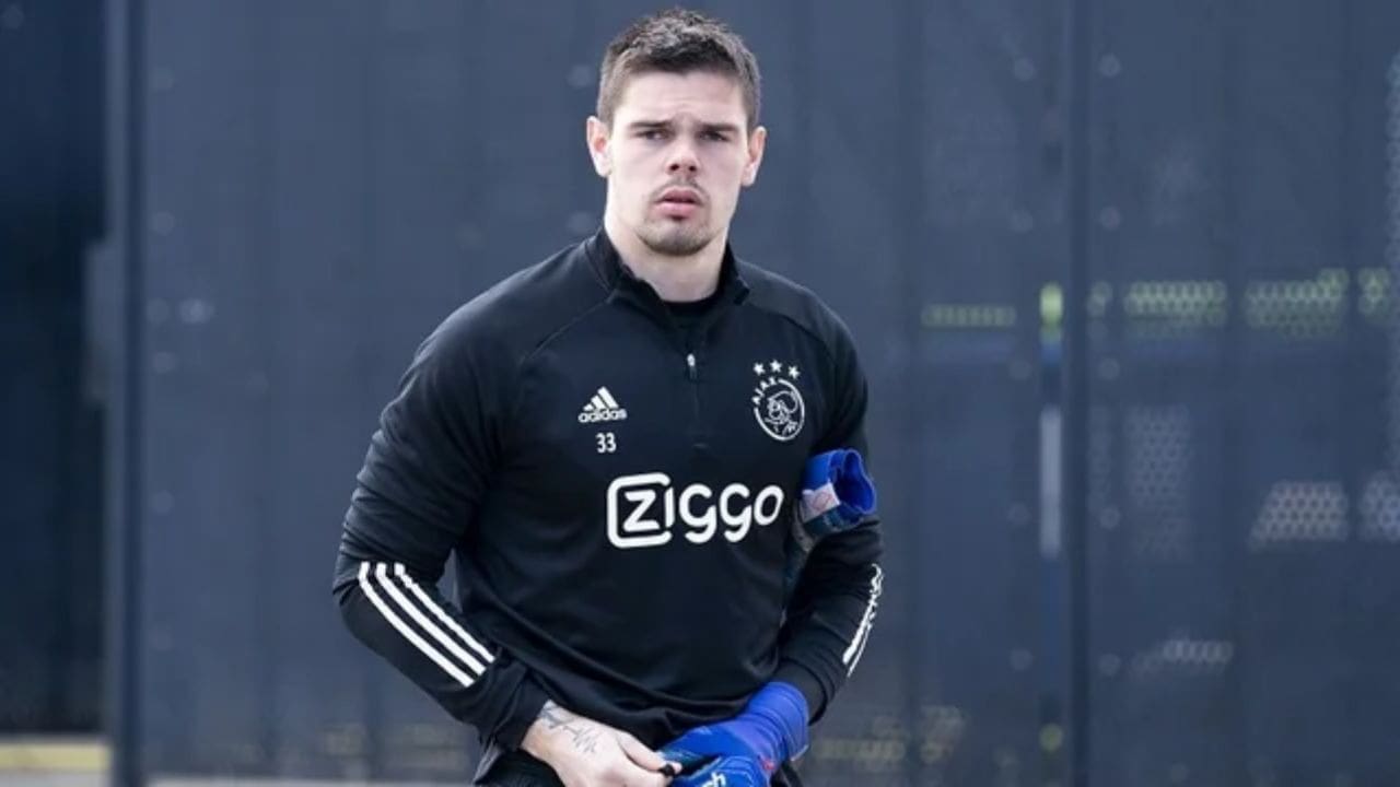 Dominik Kotarski's Net Worth Details Dominik Kotarski's Net Worth Details
