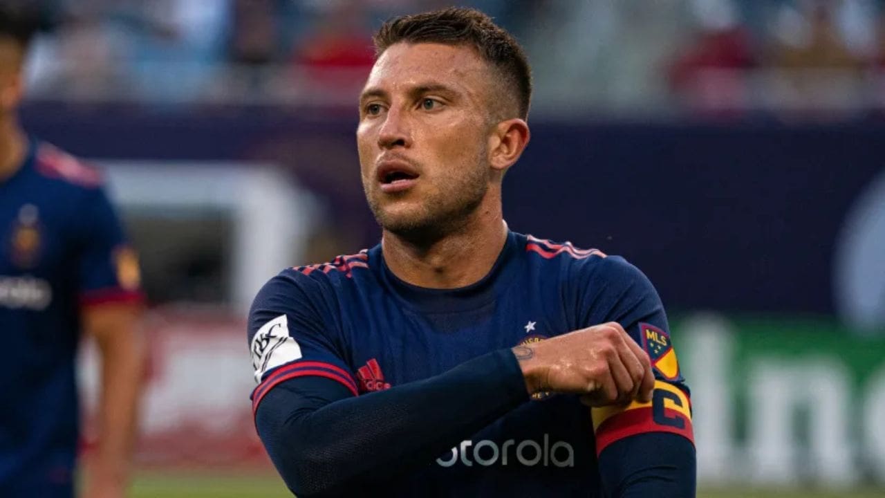 Francisco Calvo's Net Worth Details