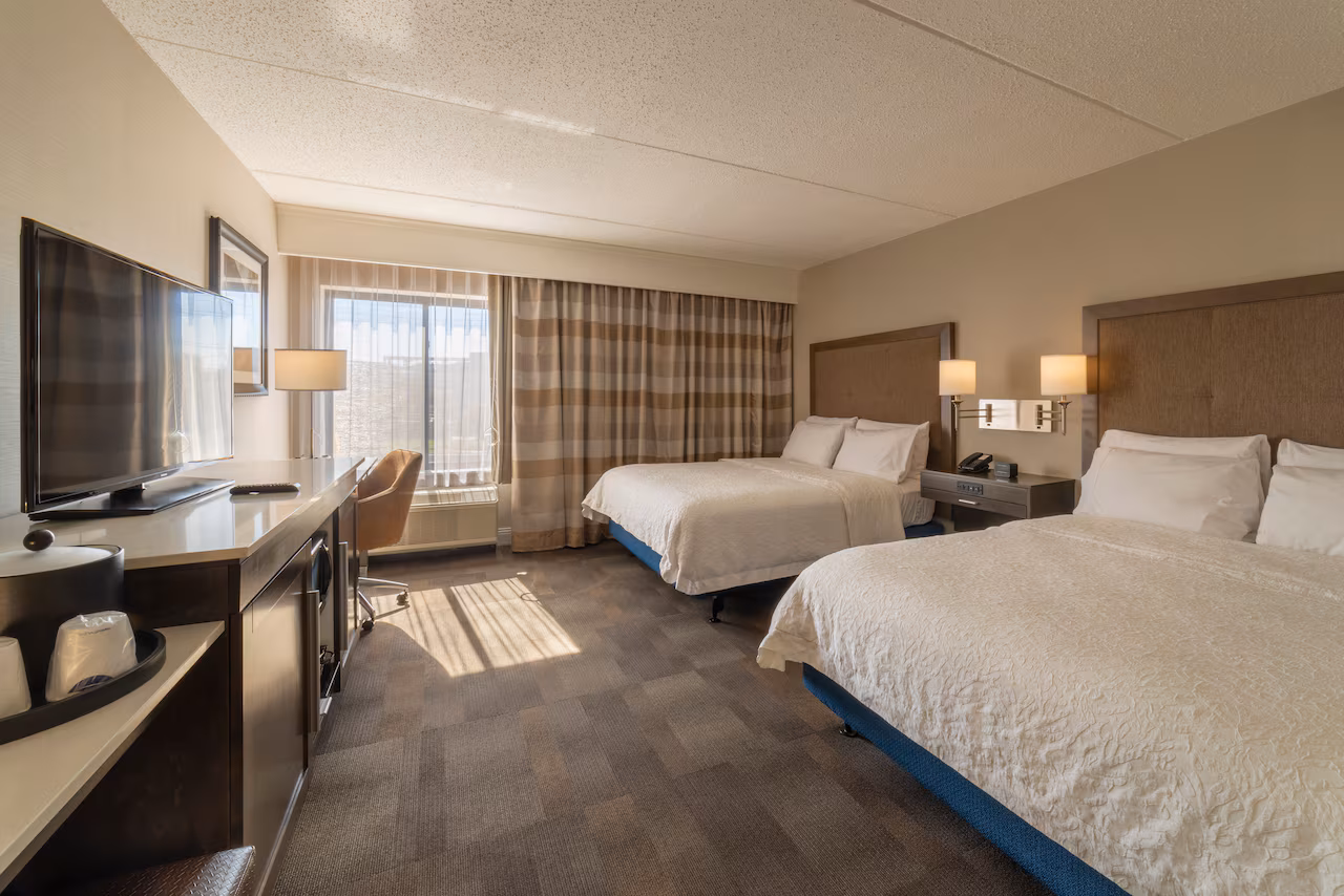 Hampton Inn Carlstadt at the Meadowlands Room