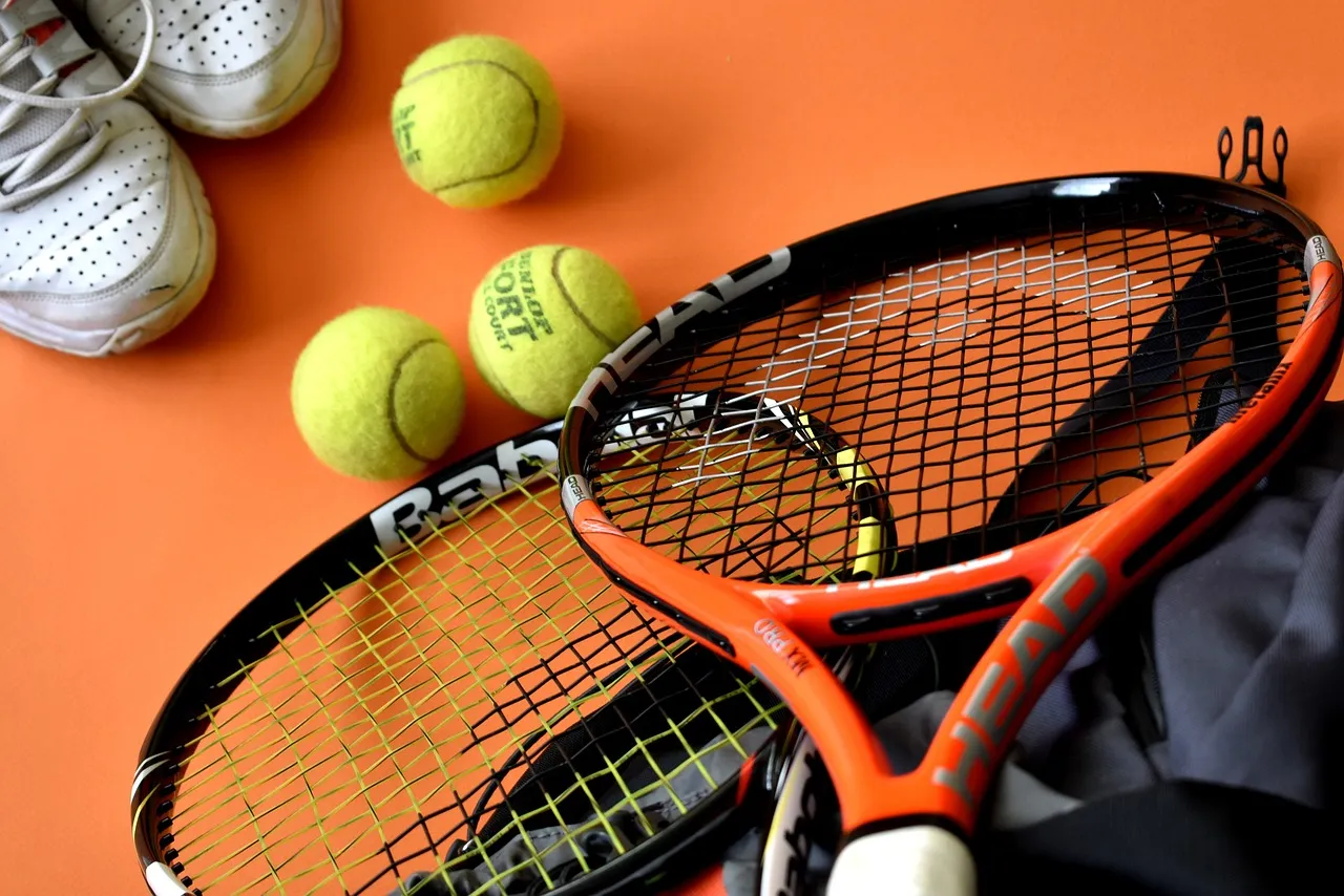 How the Right Tennis Gear Helps Recreational Players Improve Consistency and Confidence