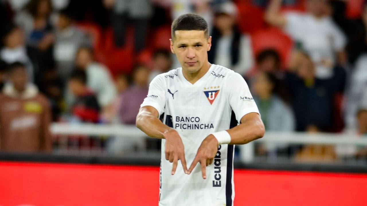 Álex Arce's Net Worth Details Álex Arce's Net Worth Details