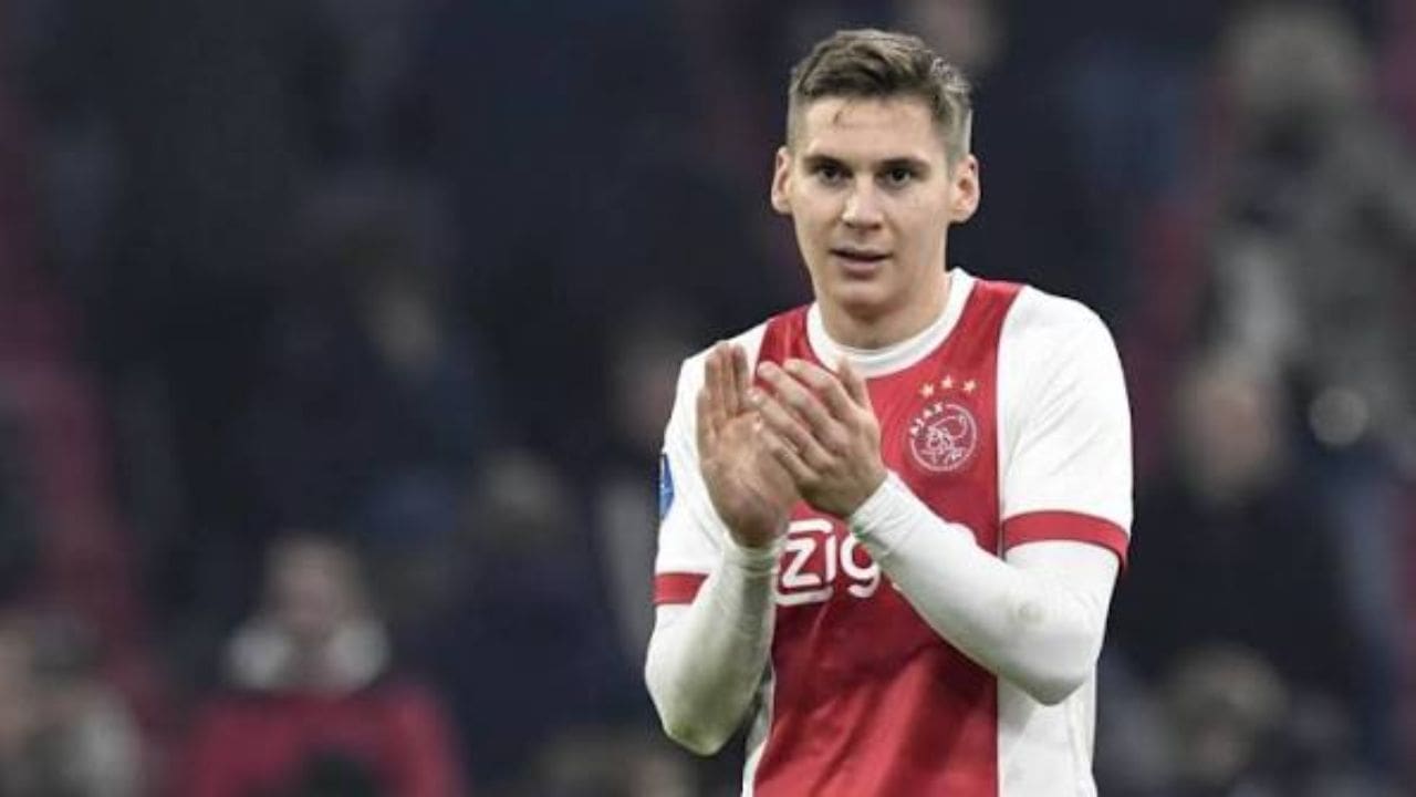 Maximilian Wöber's Net Worth Details Maximilian Wöber's Net Worth Details
