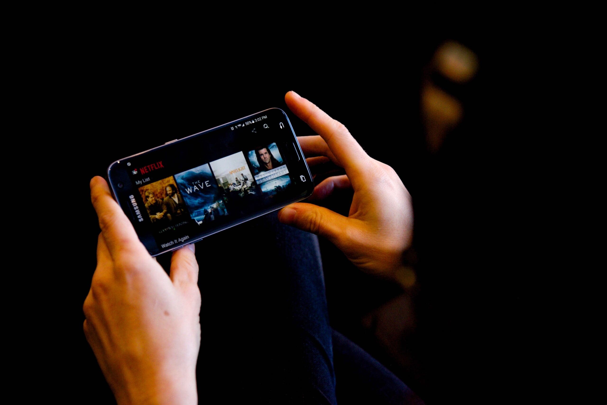 Your Smartphone as an Entertainment Hub Your Smartphone as an Entertainment Hub