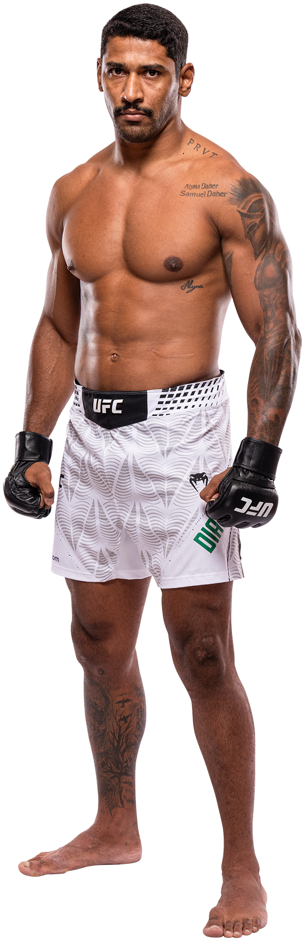 Luis Felipe Dias full-body stance