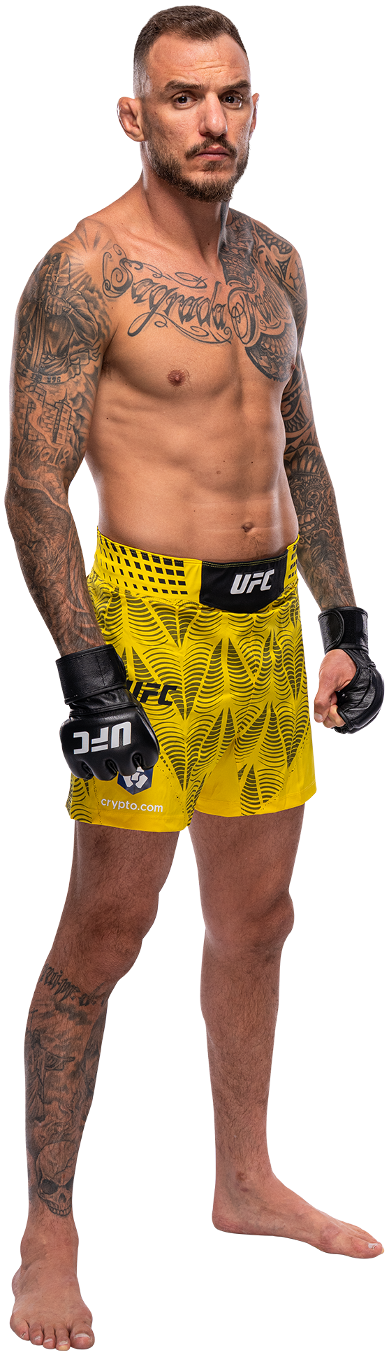 Renato Moicano full-body stance